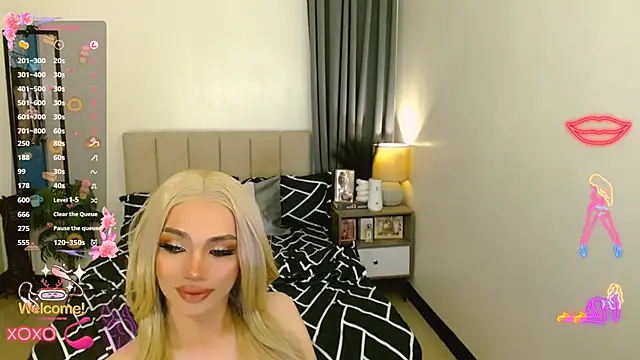 LUSCIOUSKIM live sex cam