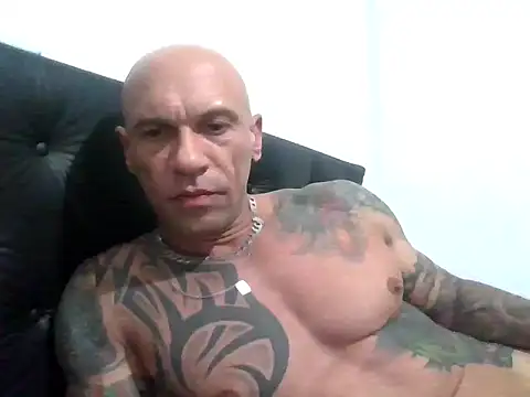 Arc8njoblack's cam snapshot