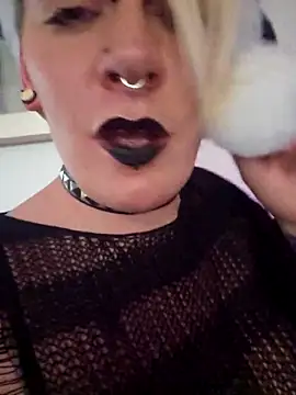 PinkTheHawk live sex cam