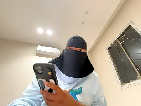 Submissive_Arab live sex cam