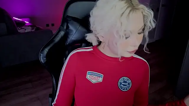 RileyMee live sex cam