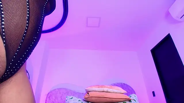 naomi_kyse live sex cam