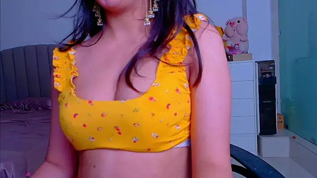 Aashika-Kaur live sex cam