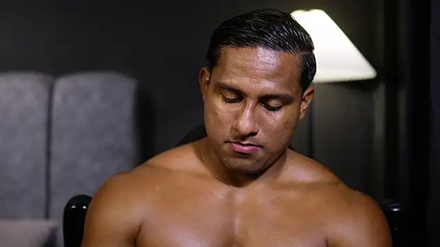 CallumMuscle live sex cam