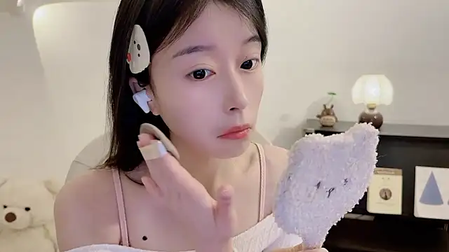 Onechestnut live sex cam