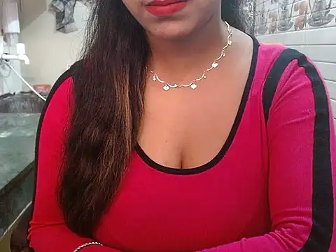 LovingPihu live sex cam
