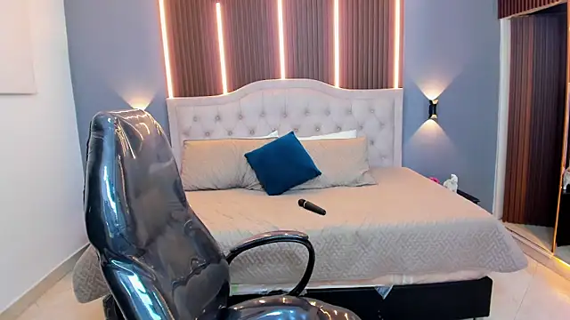 Tommy18__ live sex cam