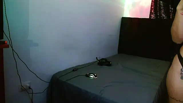 miia-liiam's cam snapshot