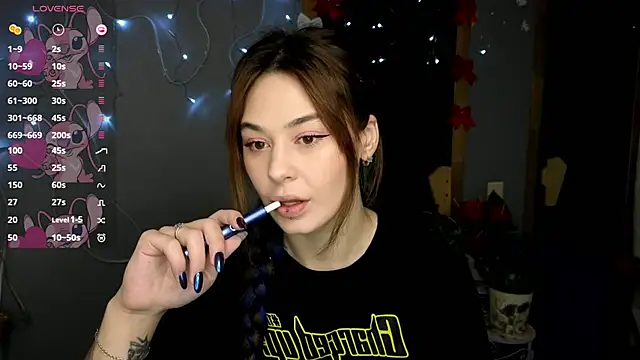 Miss_Fortuna's cam snapshot