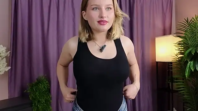 ImiMonroe's cam snapshot