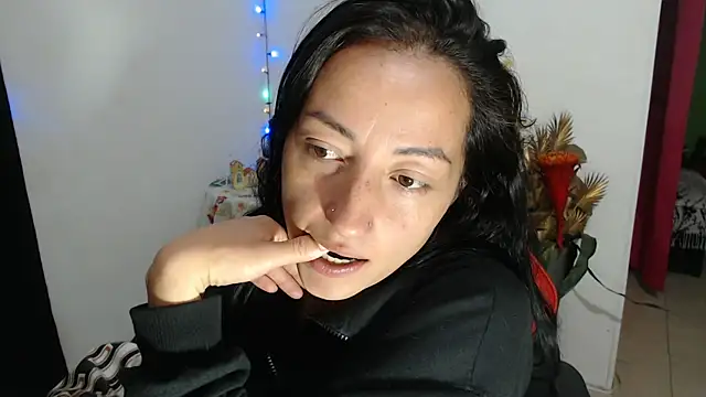 Megaan-love5's cam snapshot