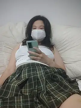 miniiceyya live sex cam