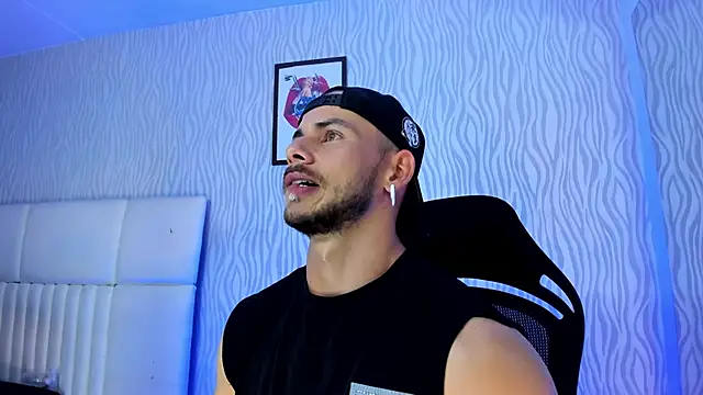 dylan_jacobx's cam snapshot