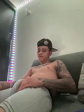 Scott_hots69's cam snapshot