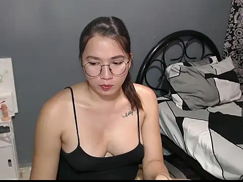 XxBigcumxX live sex cam