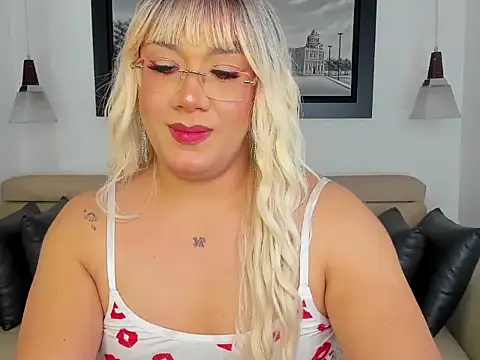 PamelaAdamsTs live sex cam