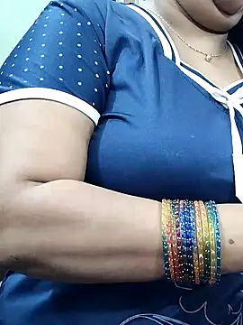 abinaya26's cam snapshot