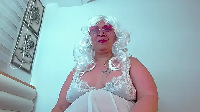 scarlettbooty's cam snapshot