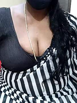 shobini's cam snapshot