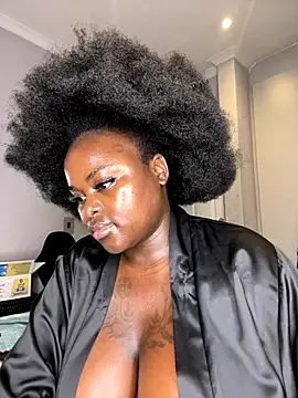 Honeycoco0211 live sex cam