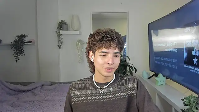 santy-kitty live sex cam