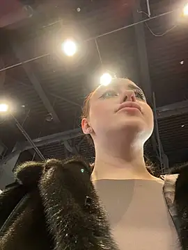 KiraSunshine live sex cam