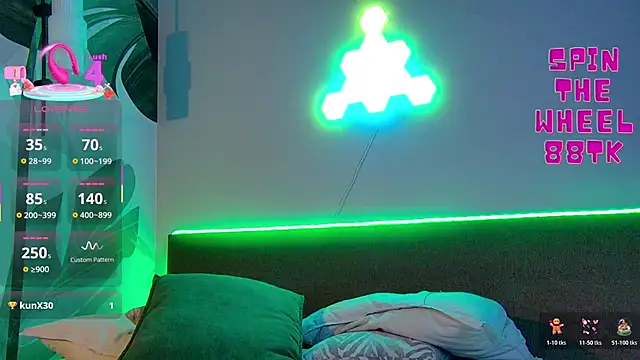 RubyValen live sex cam