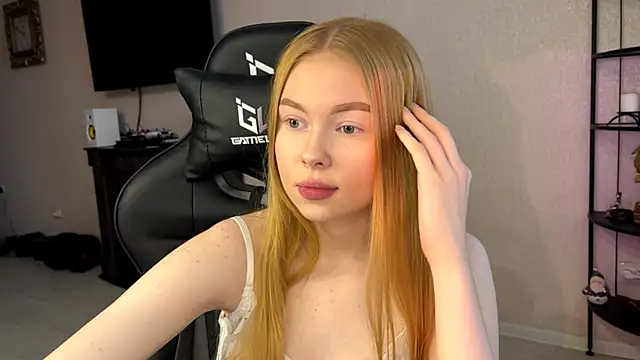 RaguelNicksons's cam snapshot