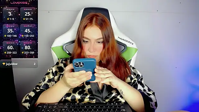 Isabella_saenzz_'s cam snapshot