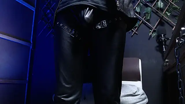 Dicaprioo_'s cam snapshot