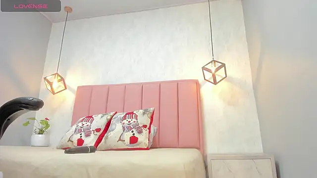 chelsyquinn's cam snapshot