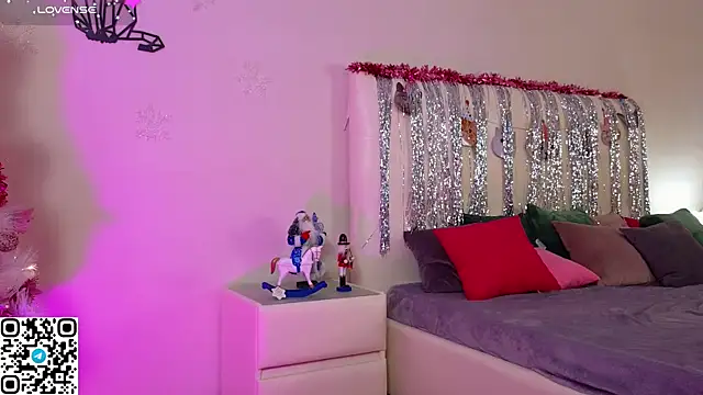 oliviabr0wn0 live sex cam