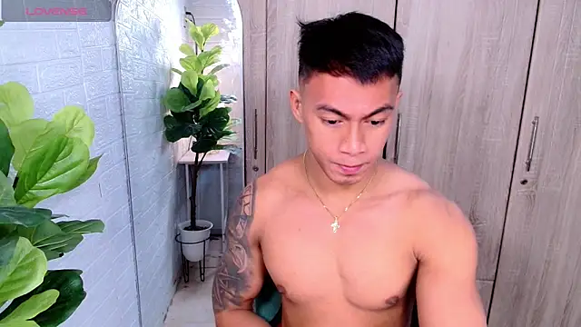 PinooyMilker's cam snapshot