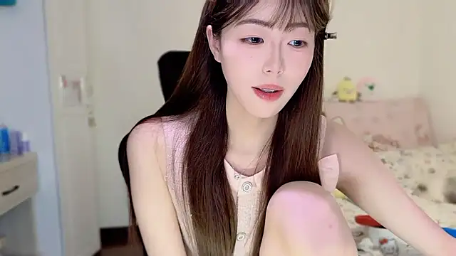 Onecutelittle live sex cam