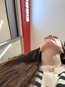 ZaraHill's cam snapshot