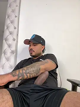 PapiStan live sex cam