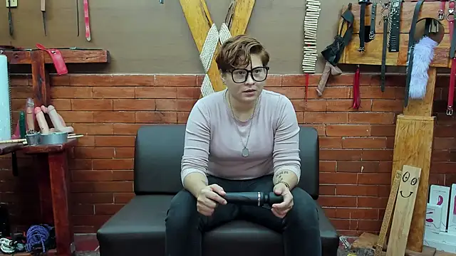 Jacki_Fire live sex cam