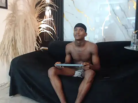 brihansexx's cam snapshot