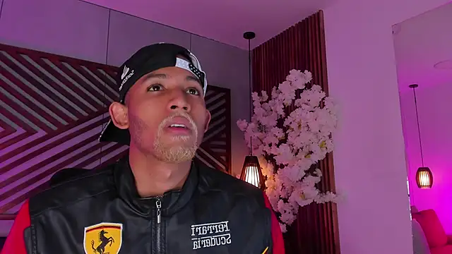 B_Wild's cam snapshot