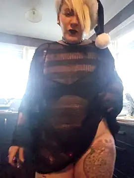 PinkTheHawk live sex cam