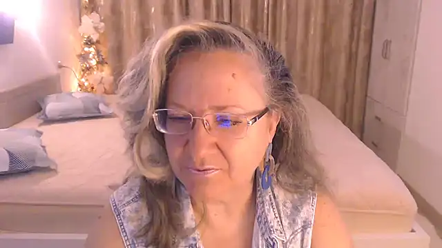 Raisshy live sex cam