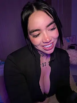 Nickiiiii live sex cam