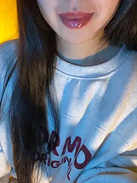 Uyennii02's cam snapshot