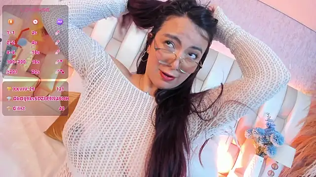 Ari_lynn_'s cam snapshot