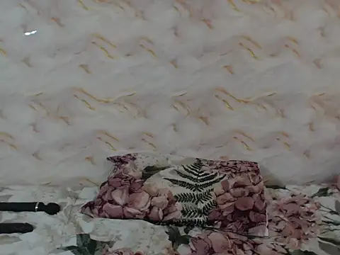 SweetestcherryXX's cam snapshot