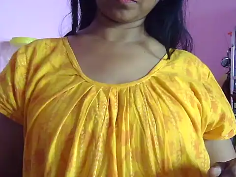 Pooja-suman's cam snapshot