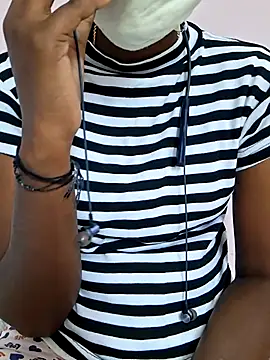 Tamil_Laksh's cam snapshot