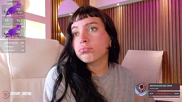 Lucy_Smith2's cam snapshot