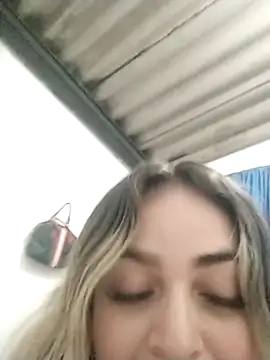 sexy_aurora_ourdoors's cam snapshot