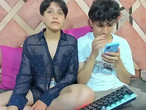 Yui_And_rin_'s cam snapshot